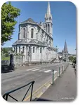 Lourdes High Stations: Experience the Espelugues via this virtual pilgrimage. View 115 life-sized bronze figures along the rugged Way of the Cross path.