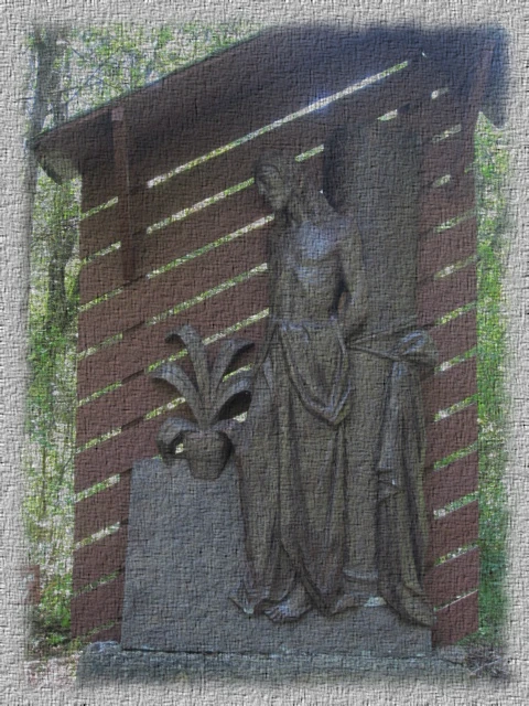 Pillar Clothy Pillar Clothy