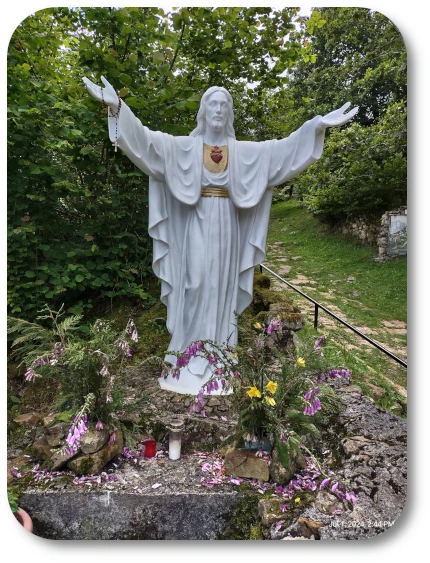 Garabandal welcoming Jesus at the base of the mountain Garabandal welcoming Jesus at the base of the mountain