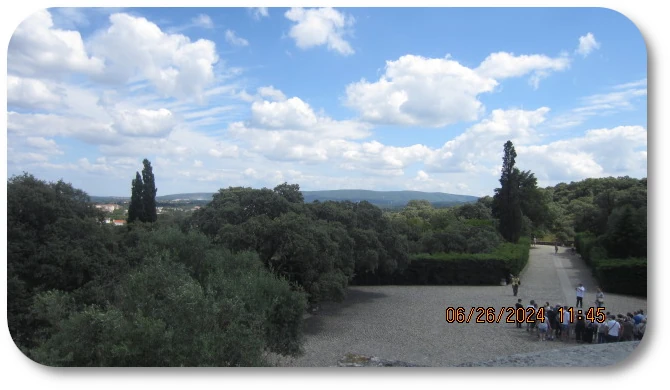 Via Crucis Grounds 07