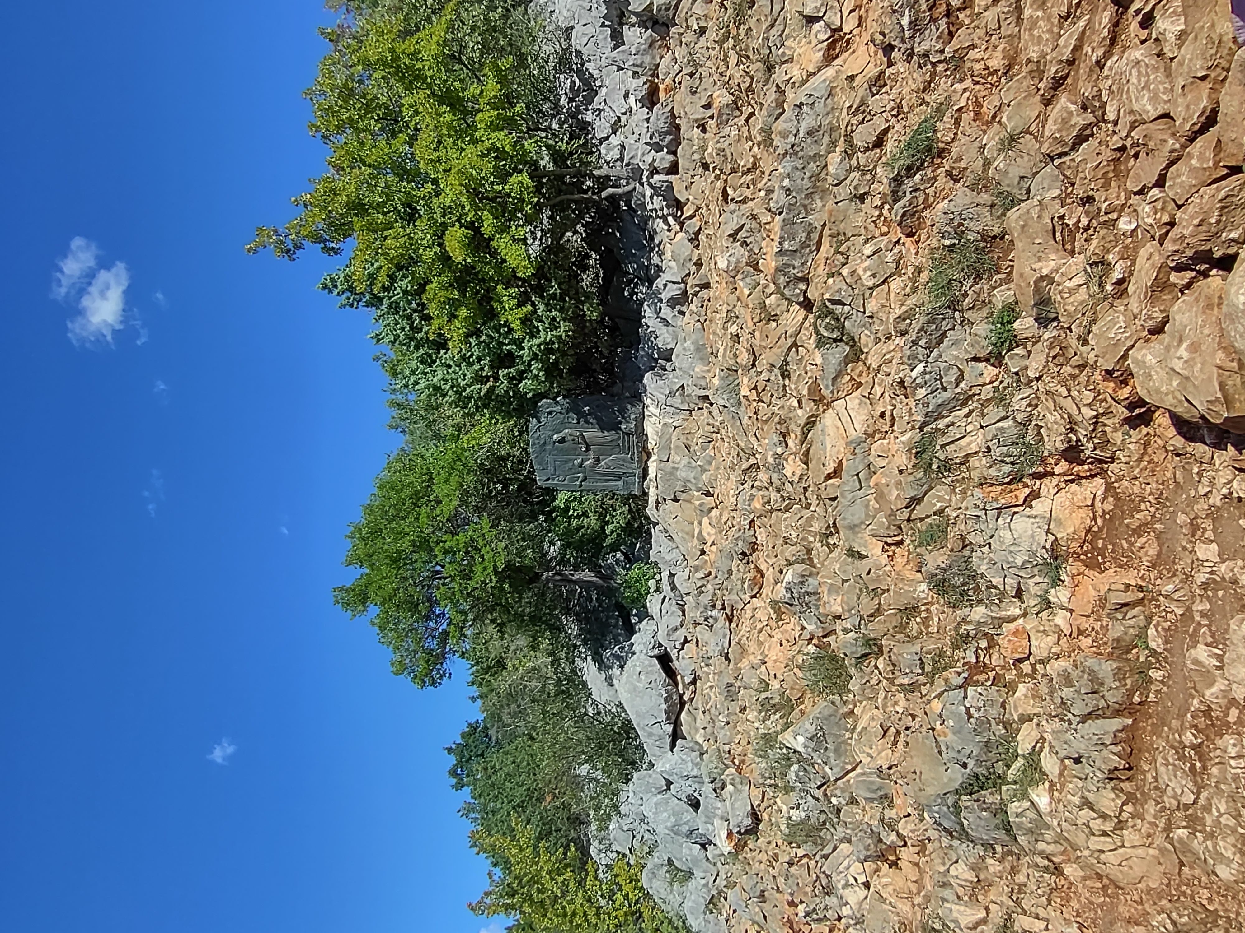 med apparition hill 605