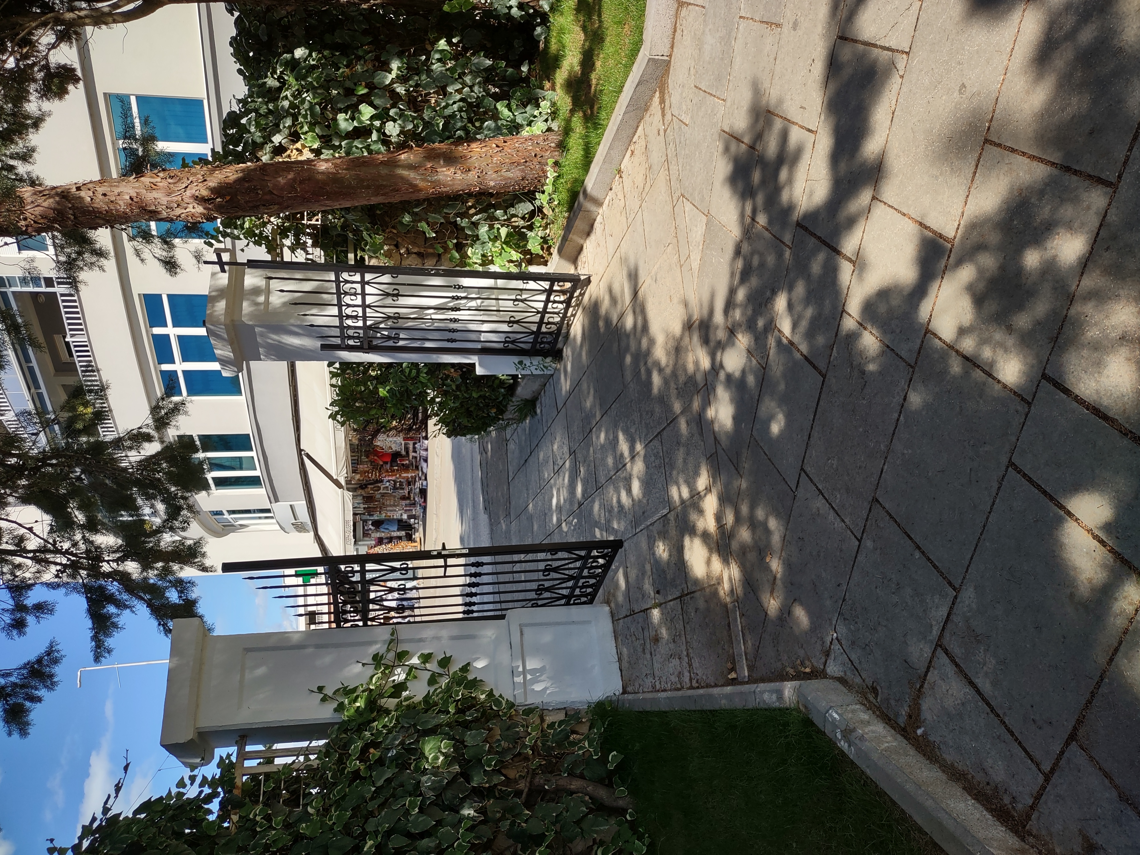 med Chapel of Life Park 708