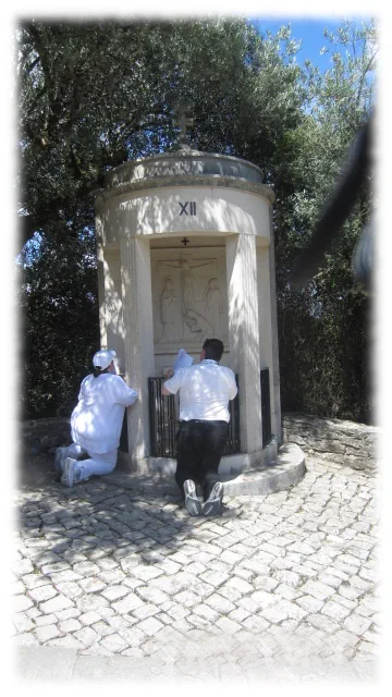 Via Crucis Station 12 - Valinhos Sanctuary