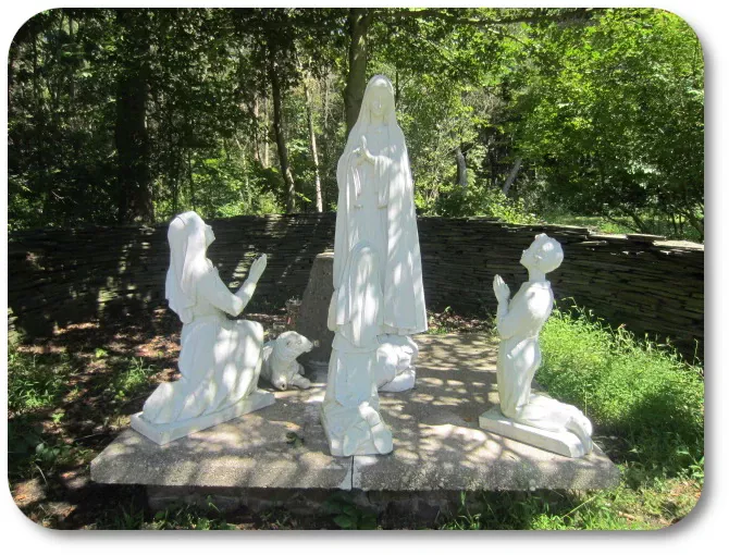 Fatima Children Statues at the Blue Army Shrine